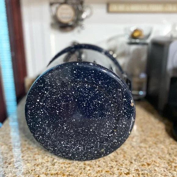 Granite Ware Enamel on Steel Multiuse Pot - Picture 4 of 6